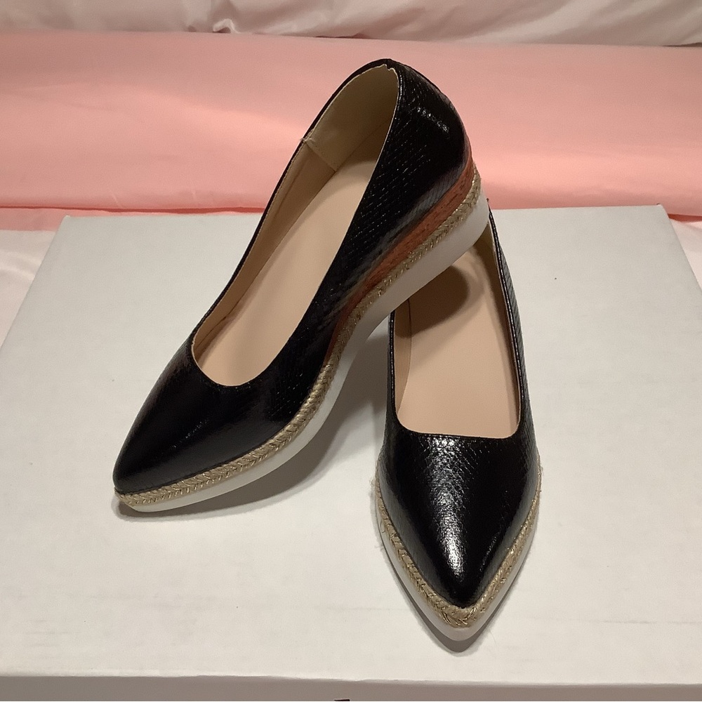 Black Pointed-Toe Women’s wedge with Espadrille Trim